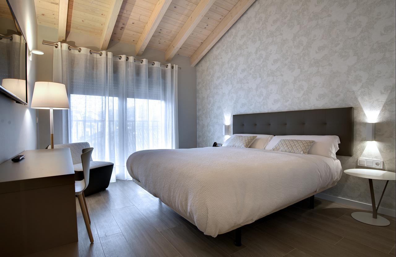 Hotel Lemik Alsasua Exteriör bild